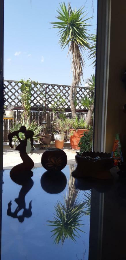 Penthouse Balcony Close To Acropolis Appartamento Atene Esterno foto